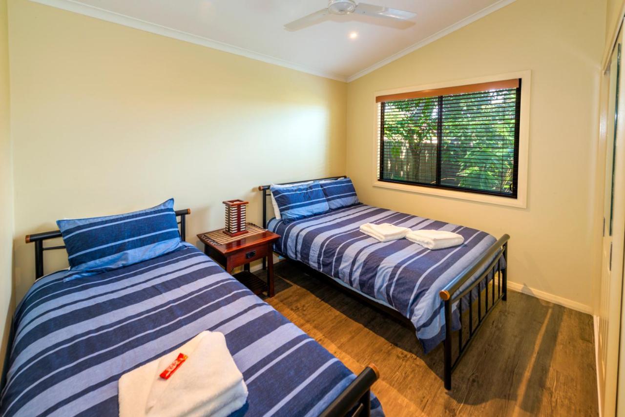 Safety Beach Bungalows Woolgoolga Buitenkant foto